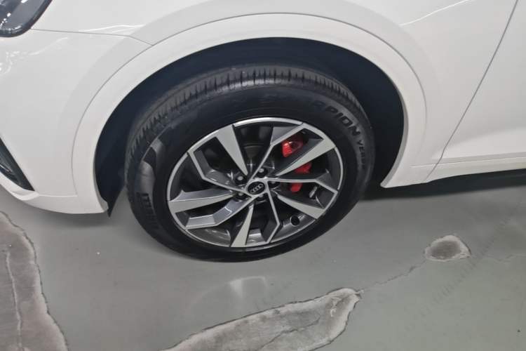 Used Audi Q5L 2025 40 TFSI Luxury Dynamic Edition Left Front Wheel Hub