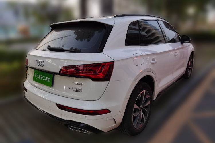 Used Audi Q5L 2025 40 TFSI Luxury Dynamic Edition Rear Right 45 Deg