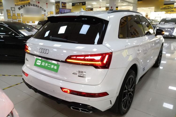 Used Audi Q5L 2025 quattro 45th Anniversary Edition 45 TFSI Luxury Dynamic Model Rear Right 45 Deg