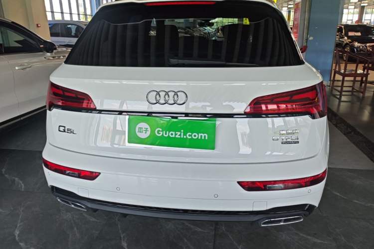 Used Audi Q5L 2025 quattro 45th Anniversary Edition 40 TFSI Luxury Dynamic Model Rear