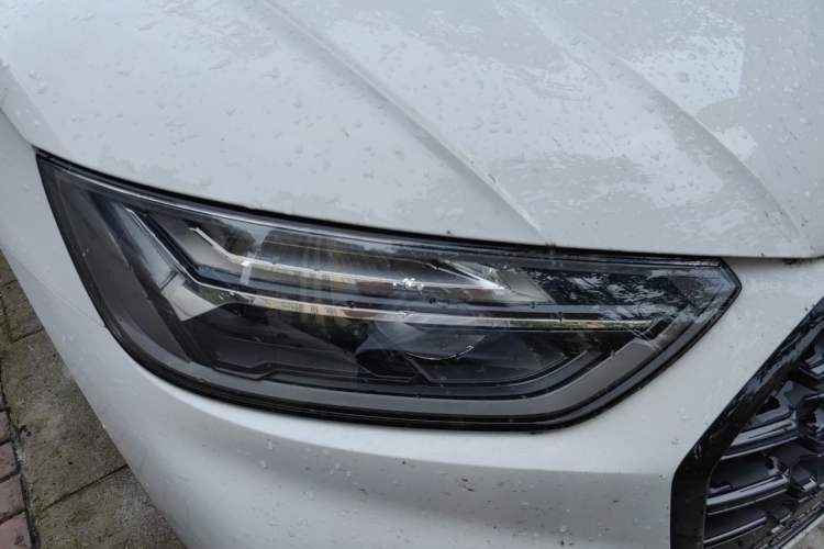 Used Audi Q5L 2025 quattro 45th Anniversary Edition 45 TFSI Luxury Dynamic Model Right Front Headlight