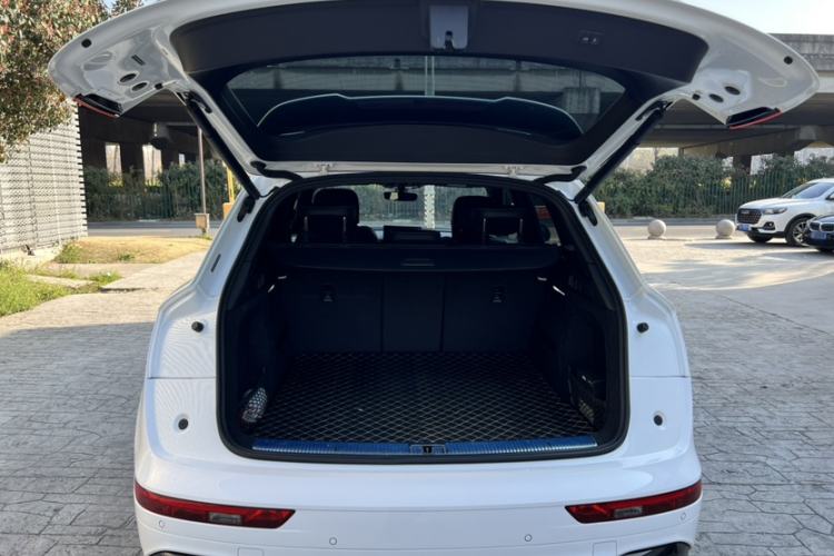 Used Audi Q5L 2025 45 TFSI Luxury Dynamic Edition Trunk