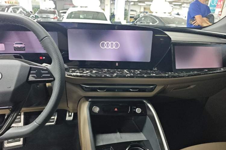 Used Audi Q5L 2026 Model Range: Exclusive Edition for 10 Million Users Audio And AC Panel