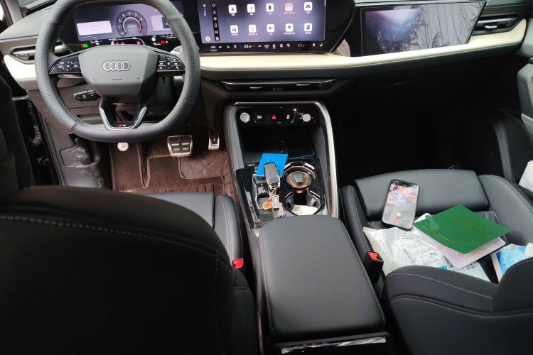 Used Audi Q5L 2026 Model Range: Exclusive Edition for 10 Million Users Center Console