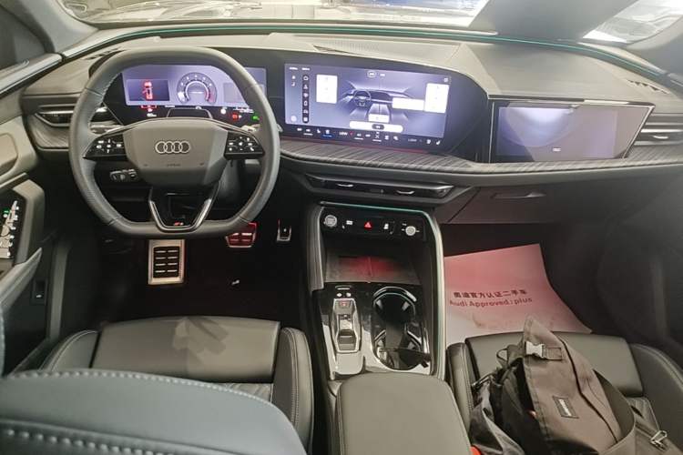 Used Audi Q5L 2026 Model Range: Intelligent Hybrid Premium Edition Center Console