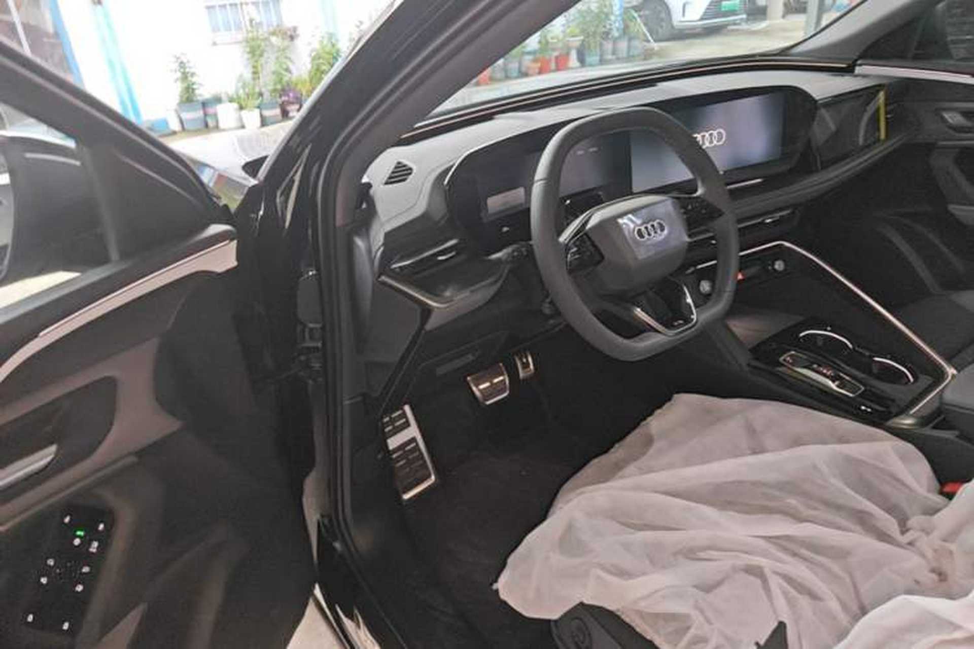 Used Audi Q5L 2026 150kW Smart Hybrid Luxury Edition Driver Seat