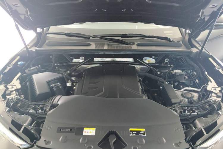 Used Audi Q5L 2026 150kW Smart Hybrid Luxury Edition Engine Bay
