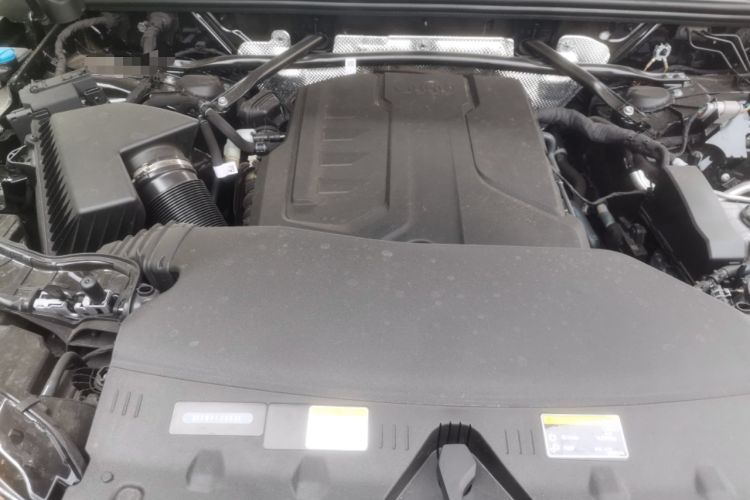 Used Audi Q5L 2026 Model Range: Exclusive Edition for 10 Million Users Engine Bay