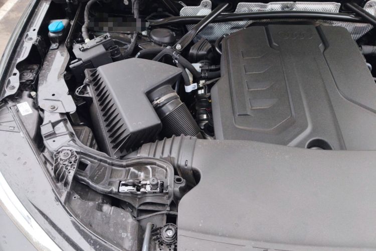 Used Audi Q5L 2026 Model Range: Exclusive Edition for 10 Million Users Engine Bay Right