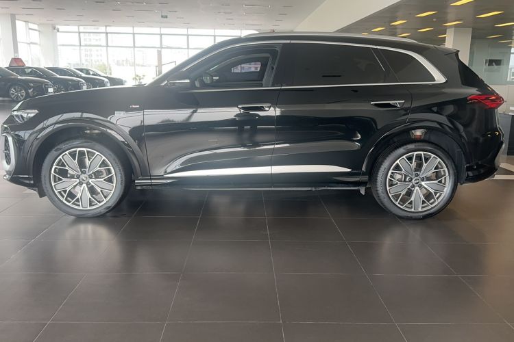 Used Audi Q5L 2026 Model Range: Exclusive Edition for 10 Million Users Exterior 3