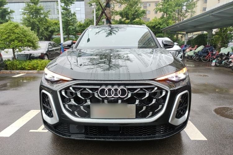Used Audi Q5L 2026 150kW Smart Hybrid Luxury Edition Front