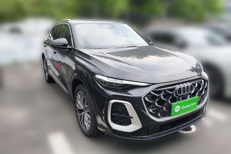 Used Audi Q5L 2026 150kW Smart Hybrid Luxury Edition Front Right 45 Deg