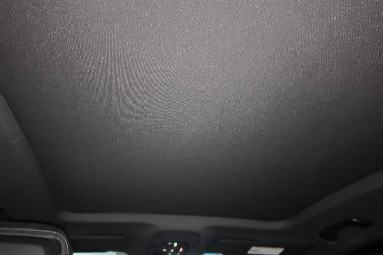 Used Audi Q5L 2025 Facelift 45th Anniversary Collector's Edition 45 TFSI Luxury Dynamic Version Headliner