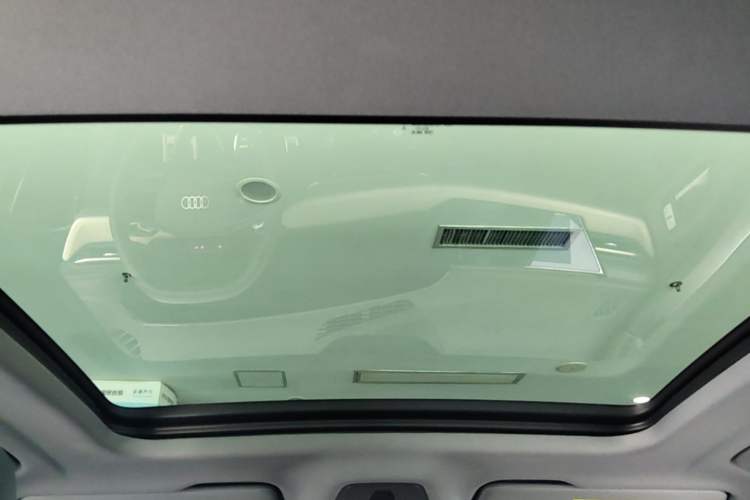 Used Audi Q5L 2026 150kW Smart Hybrid Luxury Edition Headliner