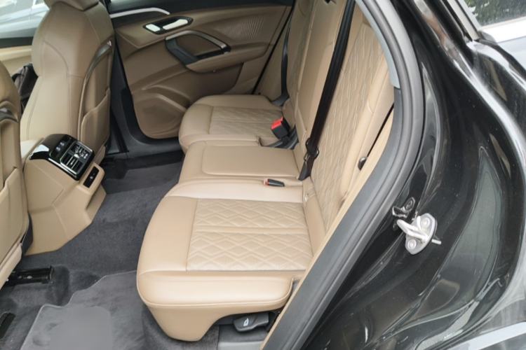 Used Audi Q5L 2026 150kW Smart Hybrid Luxury Edition Left Rear Seat