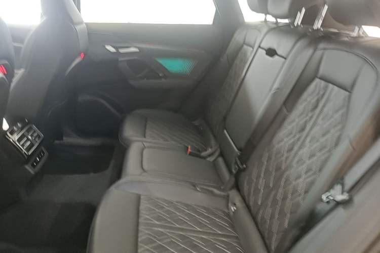 Used Audi Q5L 2026 Model Range: Intelligent Hybrid Premium Edition Left Rear Seat