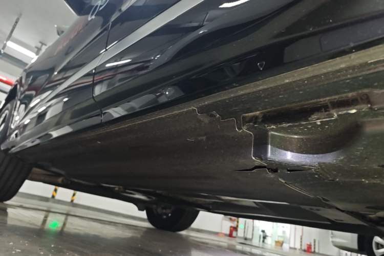 Used Audi Q5L 2026 150kW Smart Hybrid Luxury Edition Left Side Sill