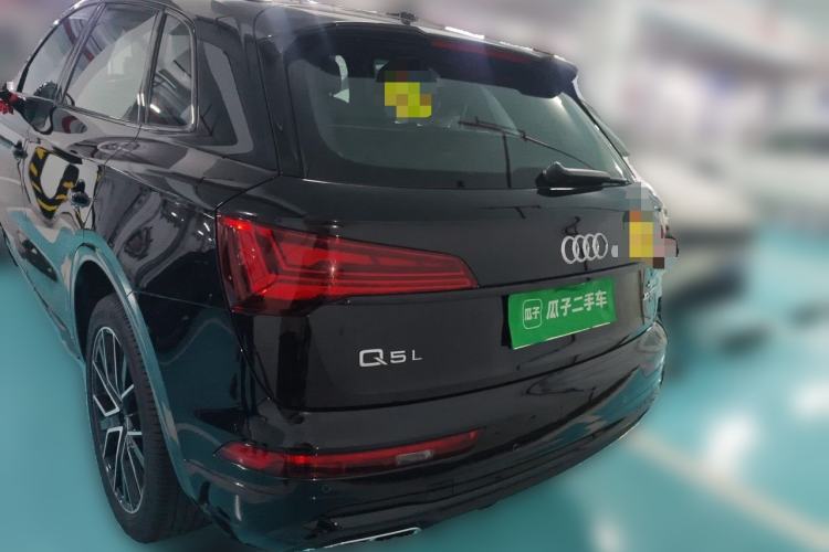 Used Audi Q5L 2025 Facelift 45th Anniversary Collector's Edition 40 TFSI Luxury Dynamic Version Rear