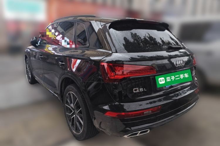 Used Audi Q5L 2025 Facelift 45th Anniversary Collector's Edition 40 TFSI Luxury Dynamic Version Rear Left 45 Deg