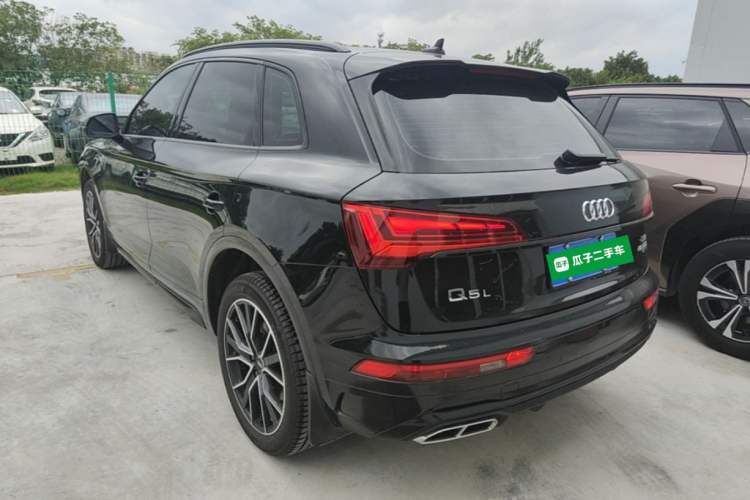 Used Audi Q5L 2025 Facelift 45th Anniversary Collector's Edition 40 TFSI Luxury Dynamic Version Rear Left 45 Deg