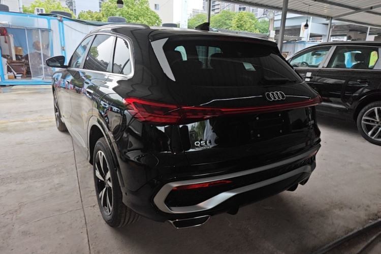 Used Audi Q5L 2026 150kW Smart Hybrid Luxury Edition Rear Left 45 Deg