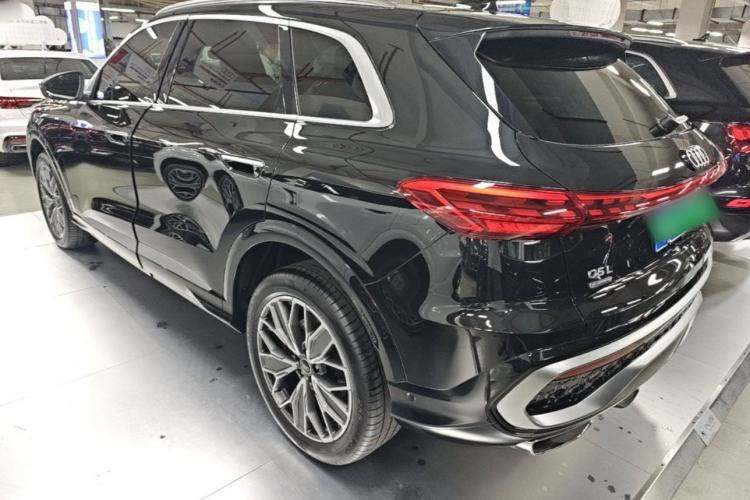Used Audi Q5L 2026 Model Range: Exclusive Edition for 10 Million Users Rear Left 45 Deg