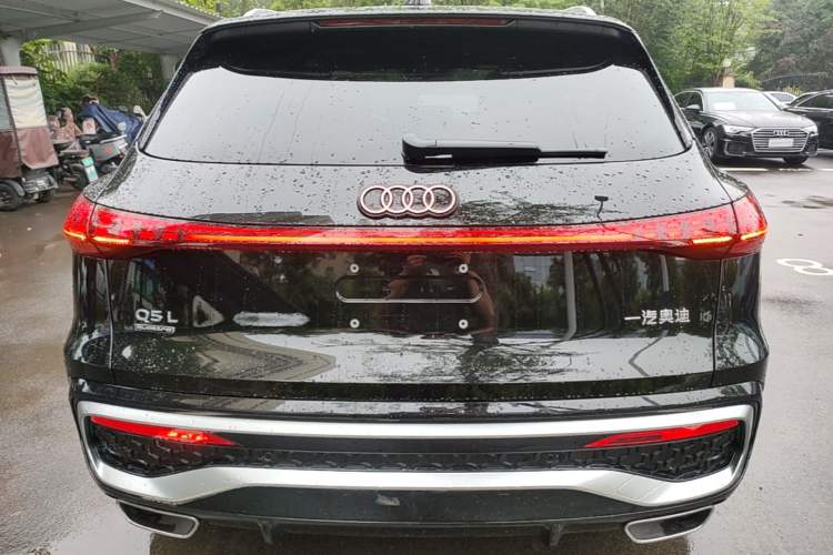Used Audi Q5L 2026 150kW Smart Hybrid Luxury Edition Rear