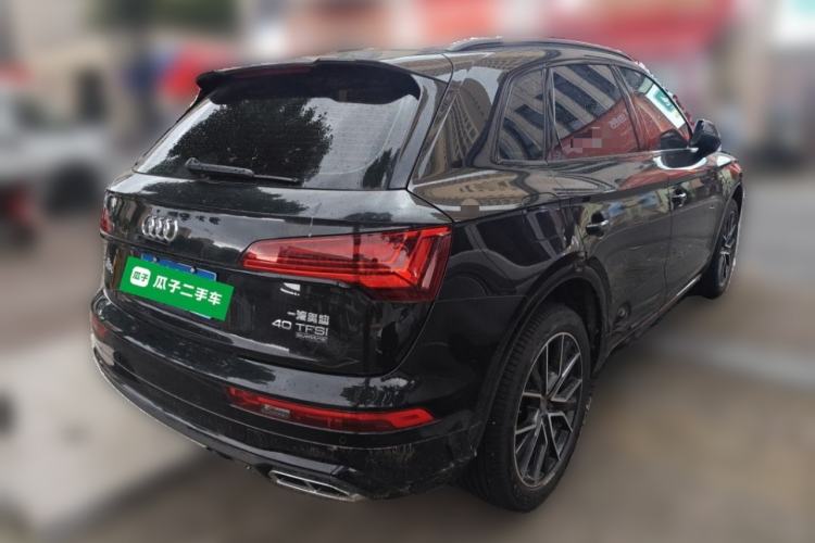 Used Audi Q5L 2025 Facelift 45th Anniversary Collector's Edition 40 TFSI Luxury Dynamic Version Rear Right 45 Deg