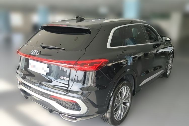 Used Audi Q5L 2026 150kW Smart Hybrid Luxury Edition Rear Right 45 Deg