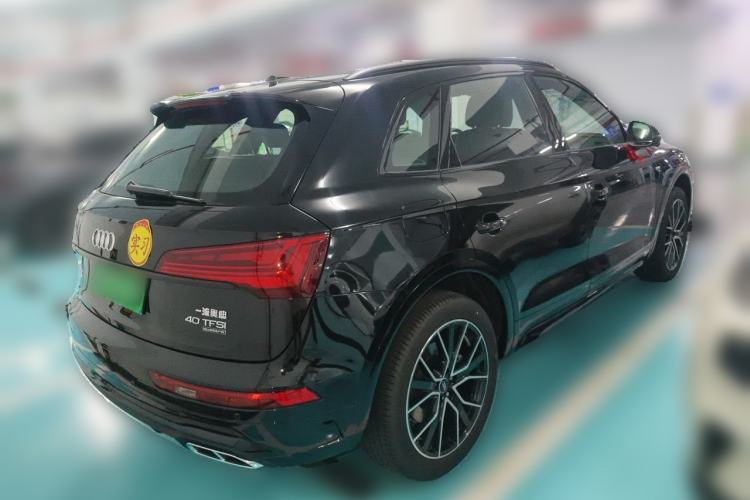 Used Audi Q5L 2025 Facelift 45th Anniversary Collector's Edition 40 TFSI Luxury Dynamic Version Rear Right 45 Deg