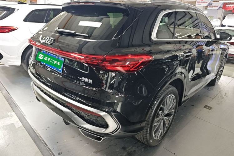 Used Audi Q5L 2026 Model Range: Exclusive Edition for 10 Million Users Rear Right 45 Deg