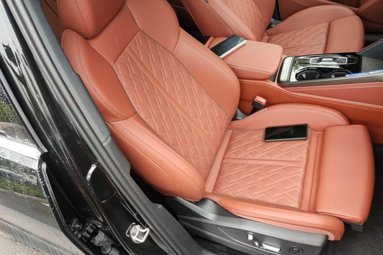 Used Audi Q5L 2026 150kW Smart Hybrid Luxury Edition Right Front Seat