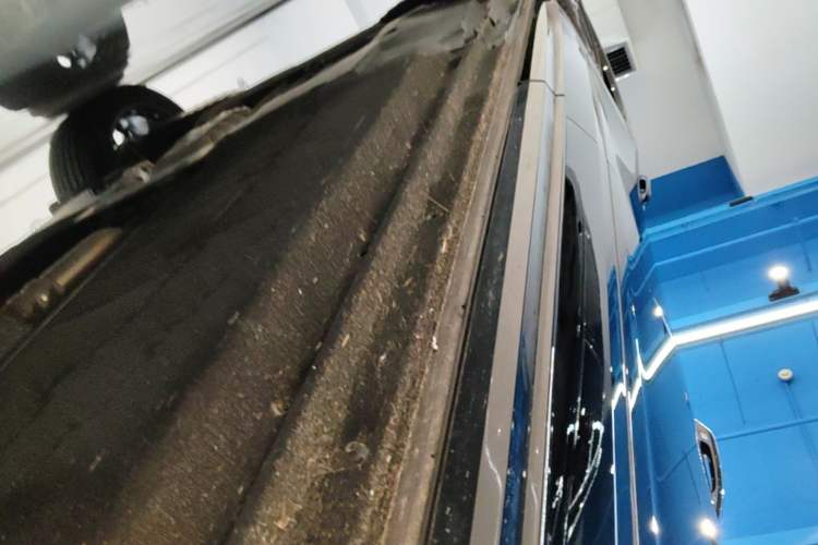 Used Audi Q5L 2025 Facelift 45th Anniversary Collector's Edition 40 TFSI Luxury Dynamic Version Right Side Sill