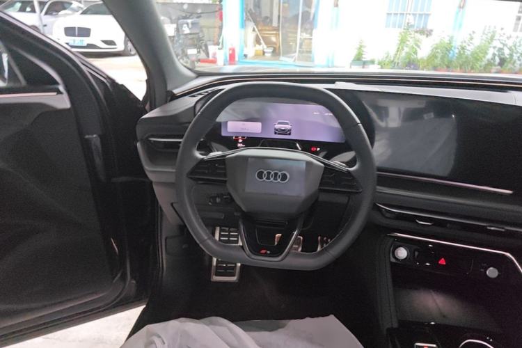 Used Audi Q5L 2026 150kW Smart Hybrid Luxury Edition Steering Wheel