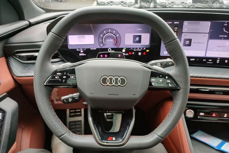 Used Audi Q5L 2026 150kW Smart Hybrid Luxury Edition Steering Wheel