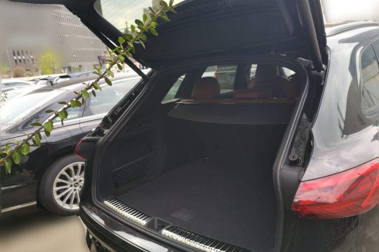 Used Audi Q5L 2026 Model Range: Intelligent Hybrid Premium Edition Trunk