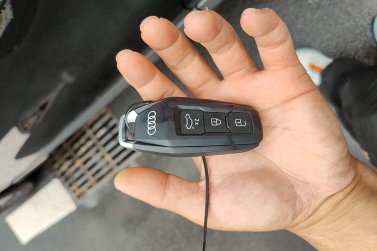 Used Audi Q5L 2026 150kW Smart Hybrid Luxury Edition Vehicle Key