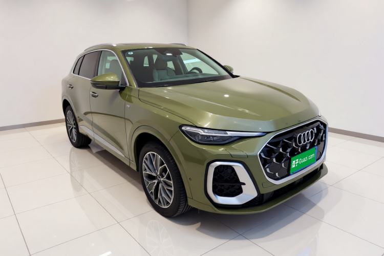 Used Audi Q5L 2026 Model Range: Exclusive Edition for 10 Million Users Front Right 45 Deg