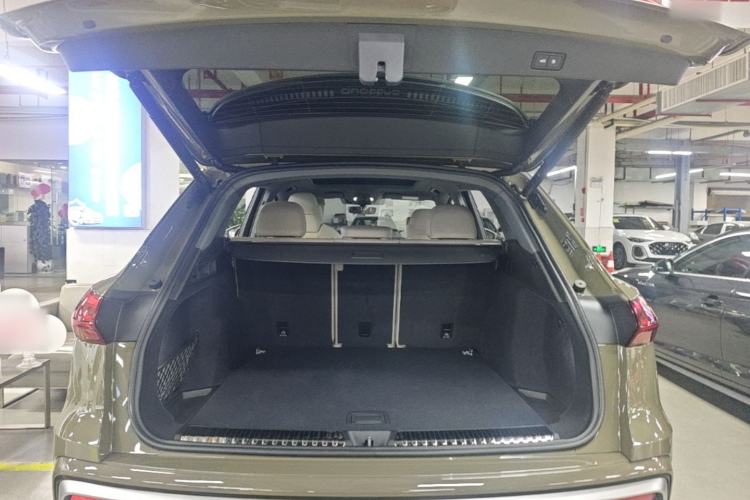 Used Audi Q5L 2026 150kW Smart Hybrid Luxury Edition Trunk