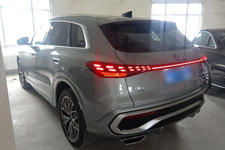 Used Audi Q5L 2026 150kW Smart Hybrid Luxury Edition Exterior 2