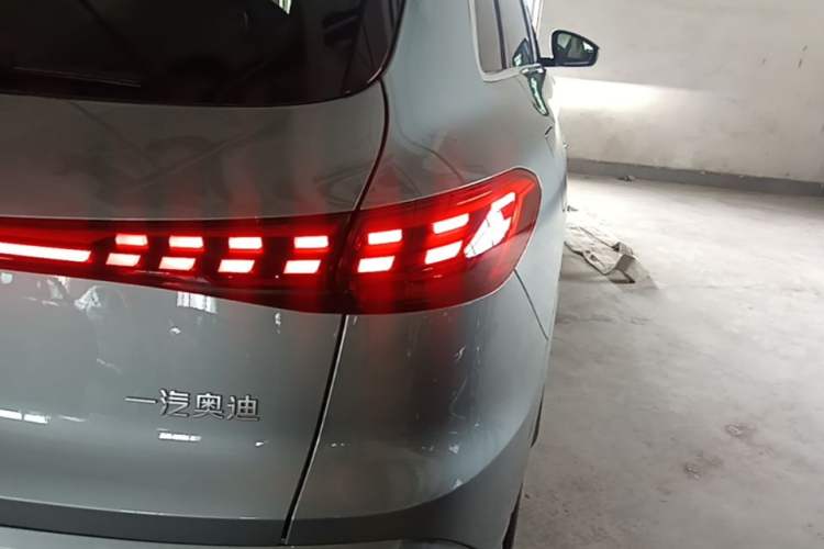 Used Audi Q5L 2026 150kW Smart Hybrid Luxury Edition Exterior 3