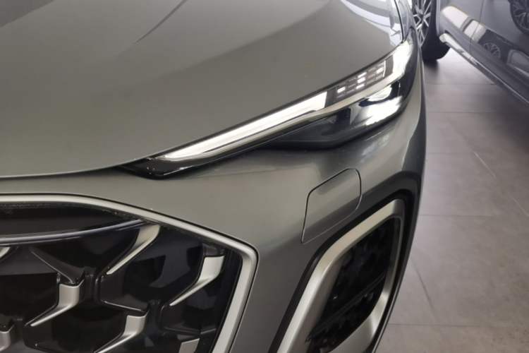 Used Audi Q5L 2026 150kW Smart Hybrid Luxury Edition Left Front Headlight