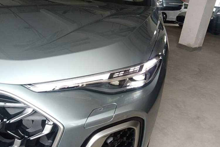 Used Audi Q5L 2026 150kW Smart Hybrid Luxury Edition Left Front Headlight