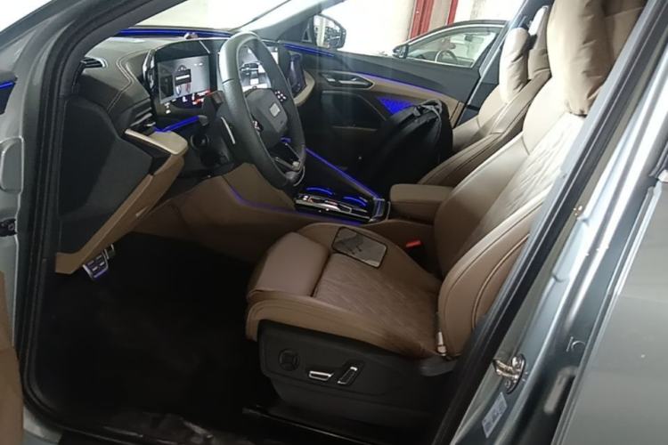 Used Audi Q5L 2026 150kW Smart Hybrid Luxury Edition Left Front Seat