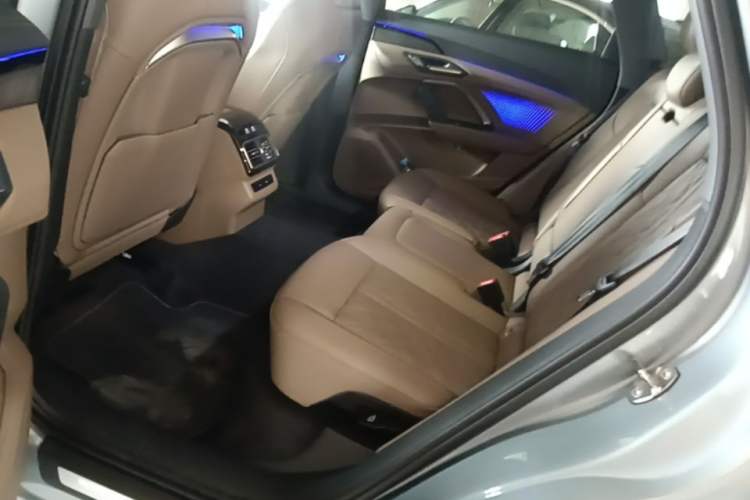 Used Audi Q5L 2026 150kW Smart Hybrid Luxury Edition Left Rear Seat