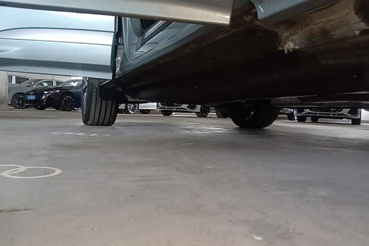 Used Audi Q5L 2026 150kW Smart Hybrid Luxury Edition Right Side Sill