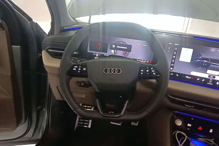 Used Audi Q5L 2026 150kW Smart Hybrid Luxury Edition Steering Wheel