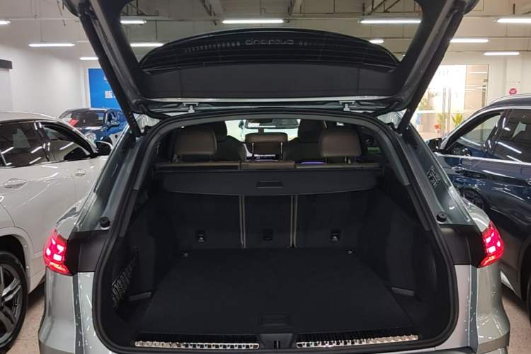 Used Audi Q5L 2026 150kW Smart Hybrid Luxury Edition Trunk