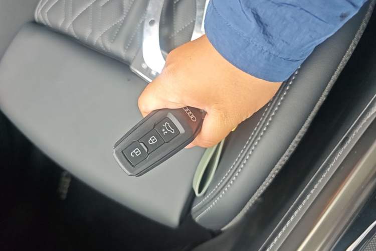 Used Audi Q5L 2026 150kW Smart Hybrid Luxury Edition Vehicle Key