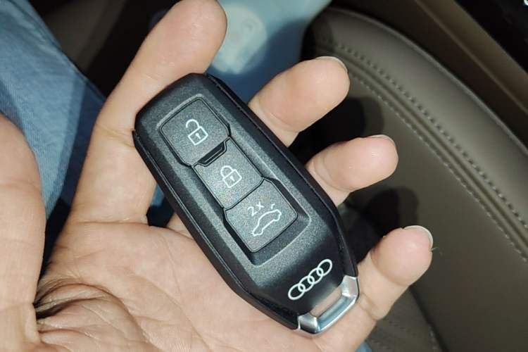 Used Audi Q5L 2026 150kW Smart Hybrid Luxury Edition Vehicle Key